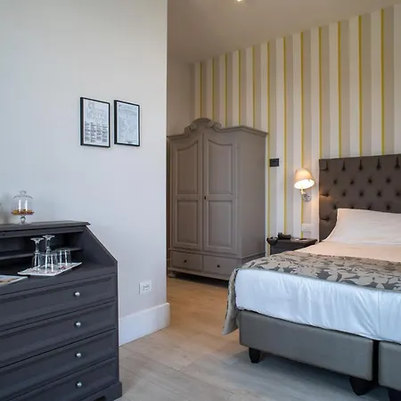 Park Italia Hotell 4*