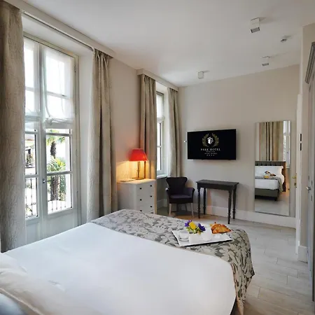 Park Italia Hotel 4*