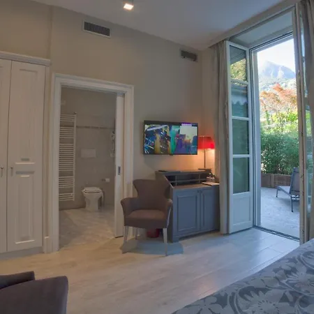 Park Italia Ξενοδοχείο 4*